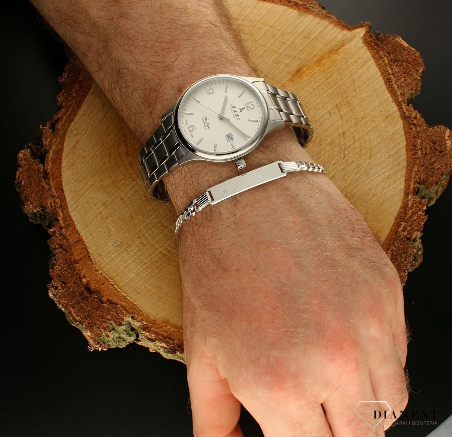 Bransoleta srebrna 925 pancerka 5,2 mm z blaszką DIA-BRA-9693-925 5,2mm. Bransoletka wykonana jest z najwyższej próby srebra 925 o splocie pancerki z blaszką. Bransoletka srebrna o wadze 8,50 gram, długości 21 cm oraz szerokości 5, (3).jpg